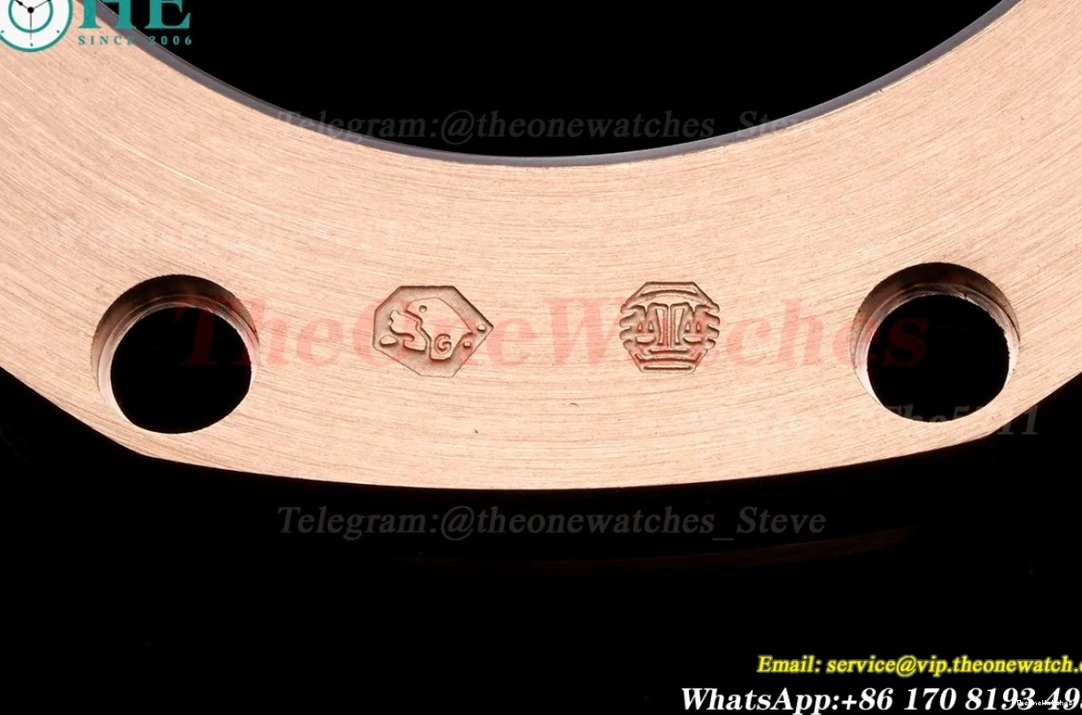 Gold 42mm Blue Oak Royal Offshore APF A7750 RG RG 0303